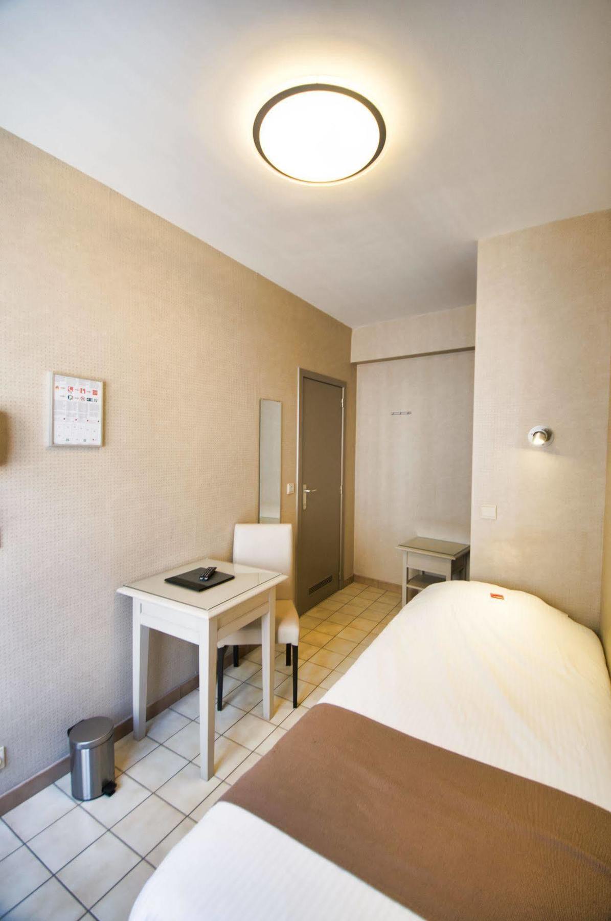 Hotel De Golf Bredene Bagian luar foto