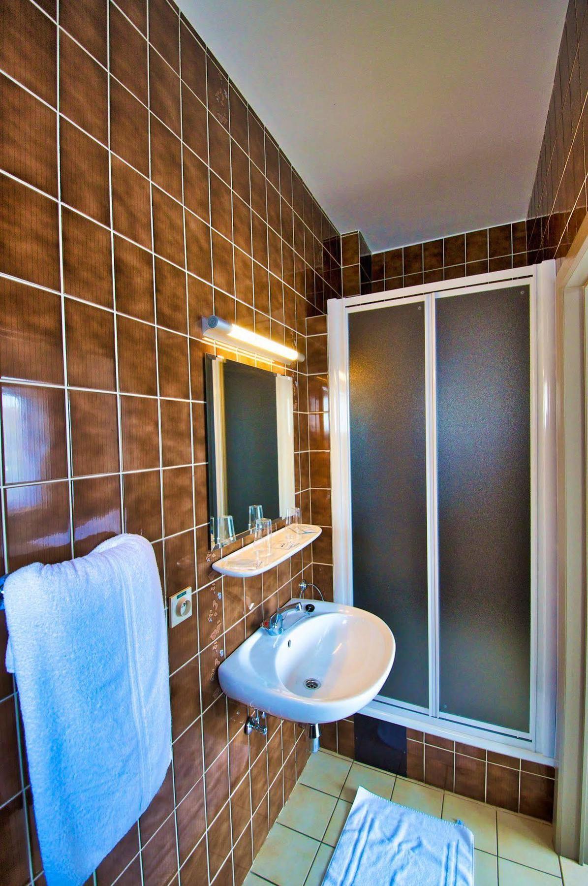 Hotel De Golf Bredene Bagian luar foto