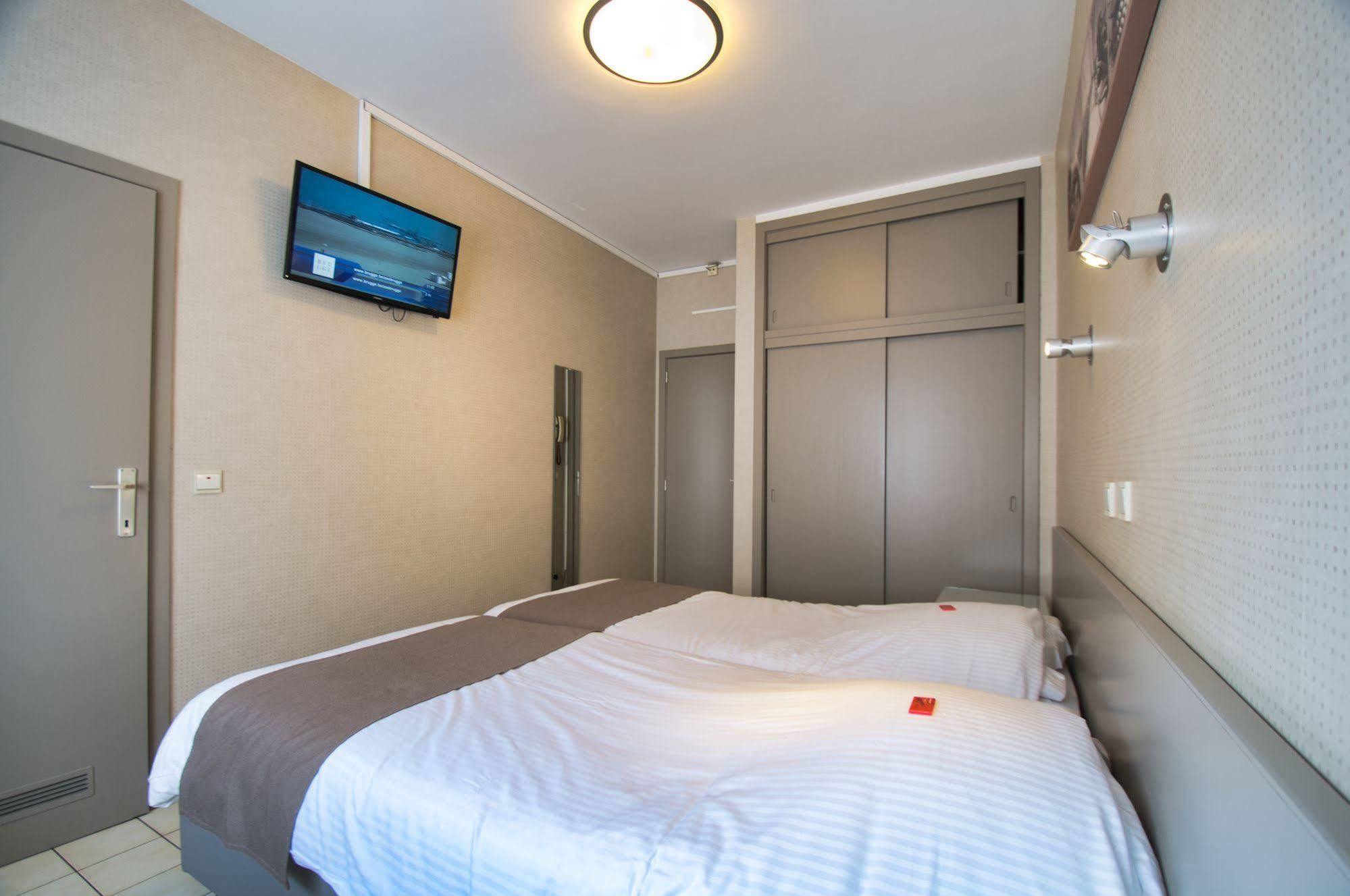 Hotel De Golf Bredene Bagian luar foto